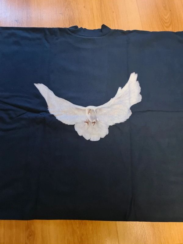 Yeezy x Gap Enginered By Balenciaga No Seam Dove Tee 3